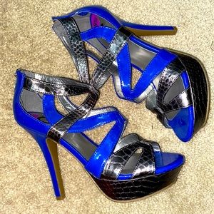 Guess Blue & Grey Heels